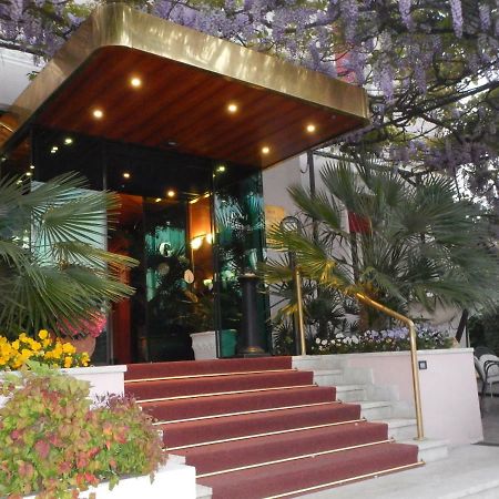 Hotel Giardinetto Desenzano del Garda Luaran gambar