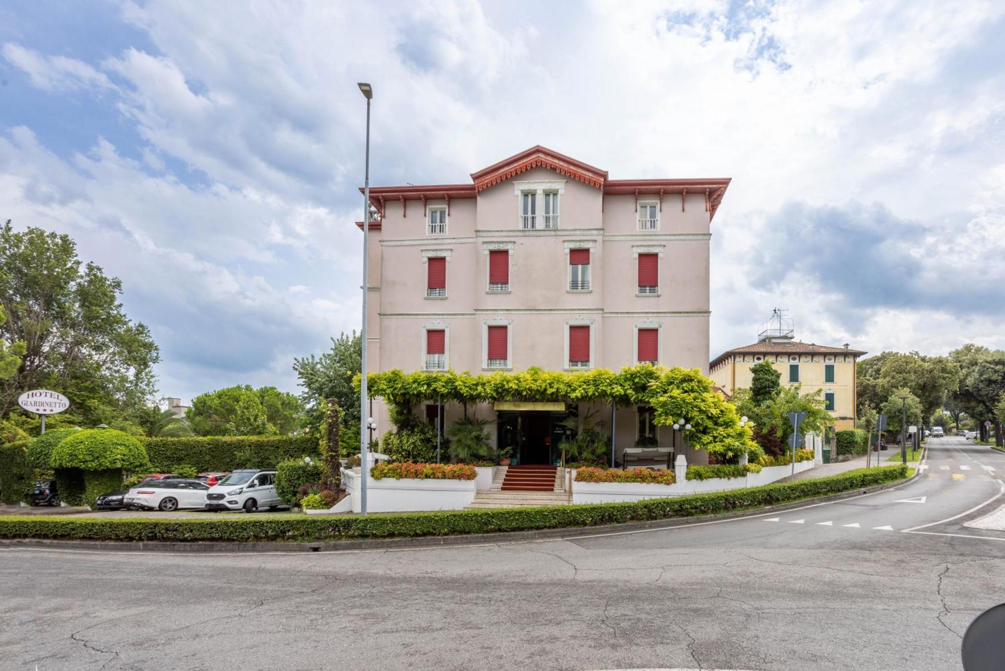 Hotel Giardinetto Desenzano del Garda Luaran gambar