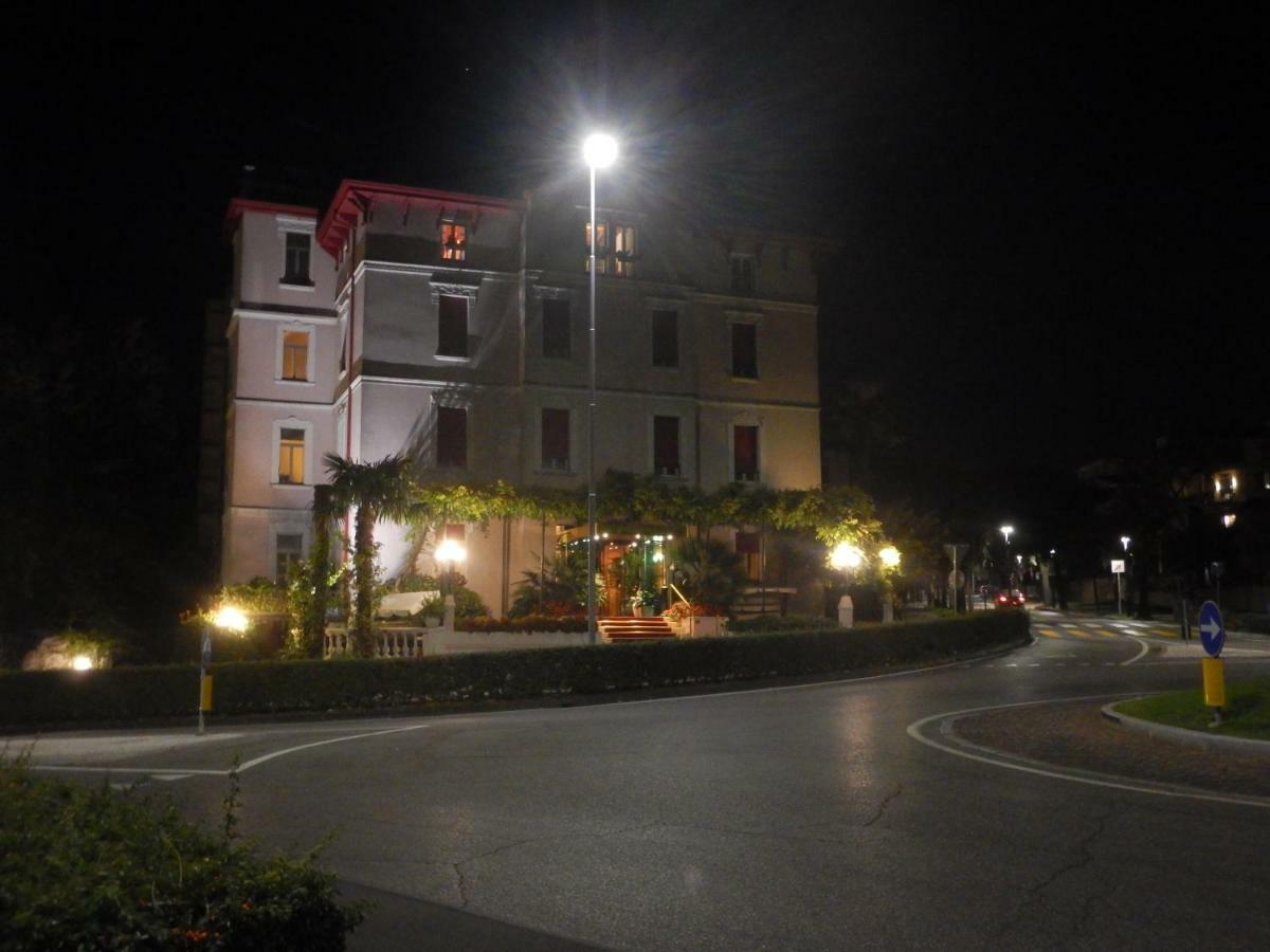 Hotel Giardinetto Desenzano del Garda Luaran gambar